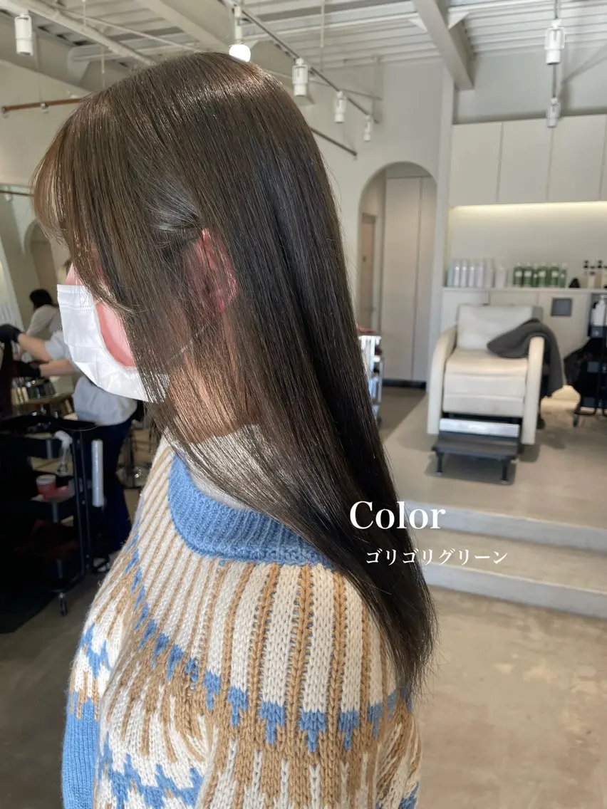 ロング カラー 透明感カラー 峯崎 葵のヘアスタイル