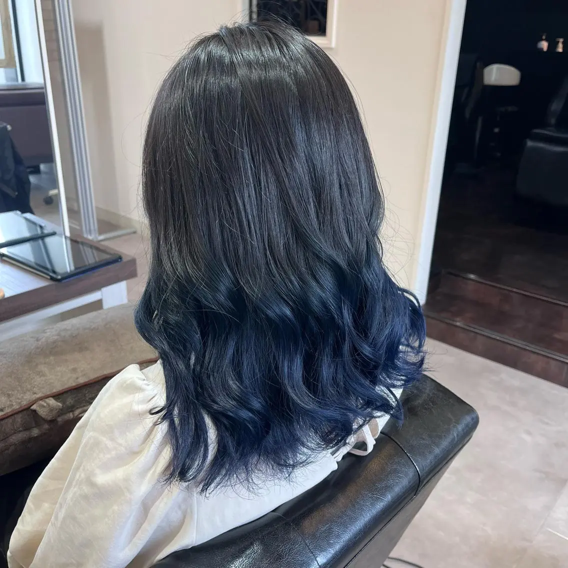 ロング カラー 渡邊 唯のヘアスタイル