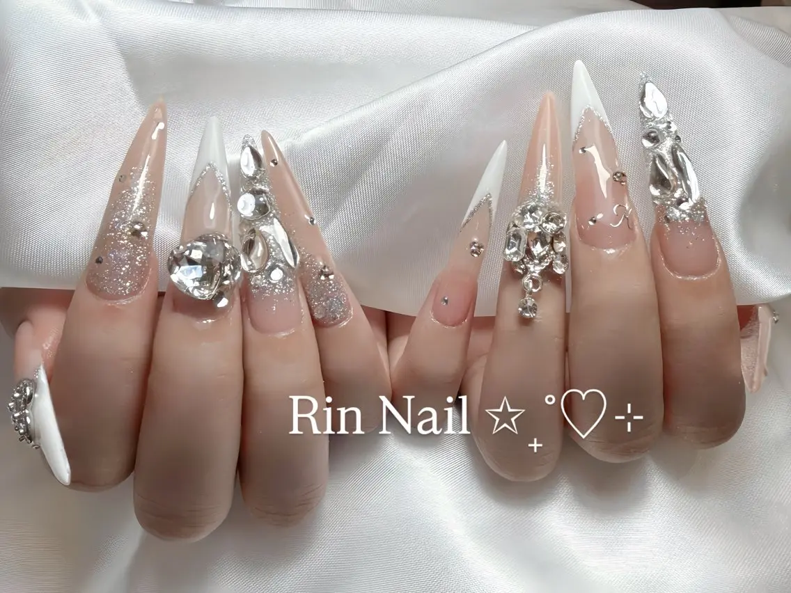 ネイル チークネイル フラッシュネイル フラワーネイル フットネイル ジェルネイル ハンドネイル Rin Nail Shinokuboのネイルデザイン