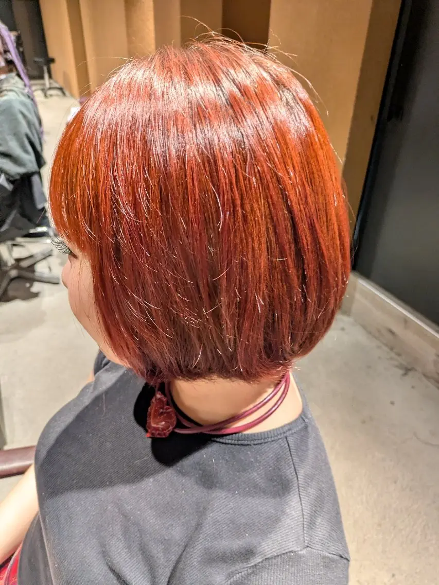 カラー 椎名 純子のヘアスタイル