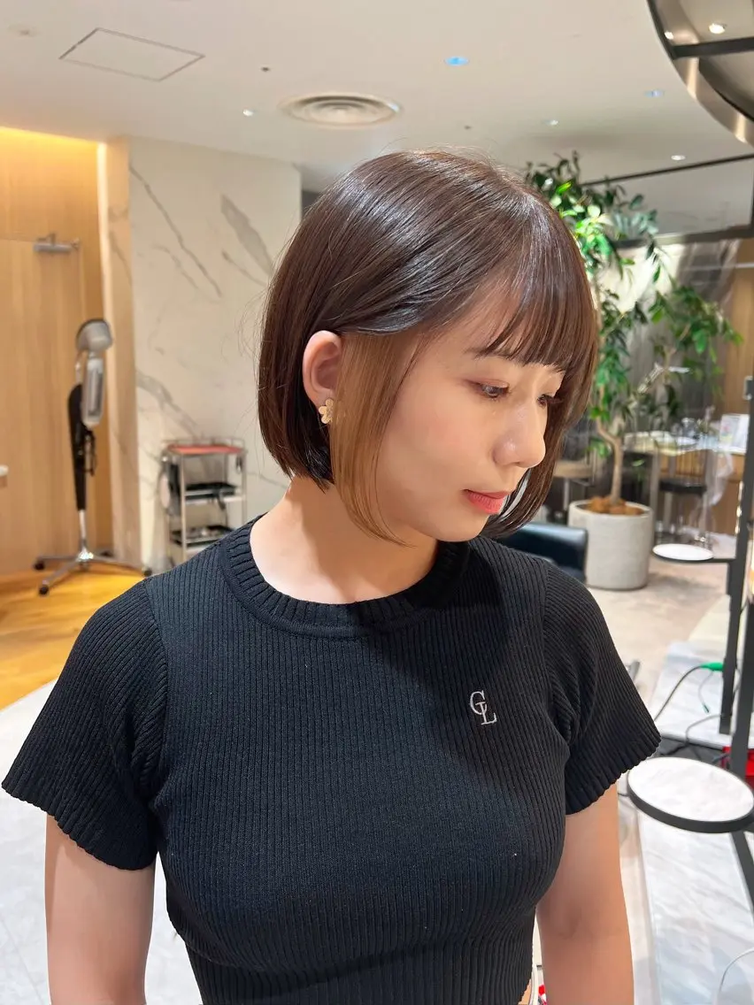 ショート カラー インナーカラー ボブ 海外レイヤー/ 梅田美容室のヘアスタイル