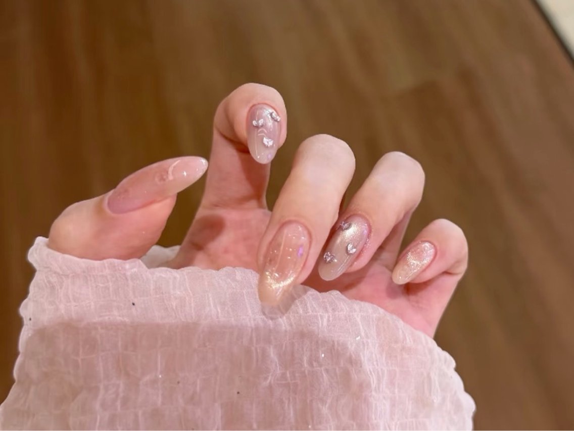 ミディアム ハンドネイル Atelier nail salonのネイルデザイン