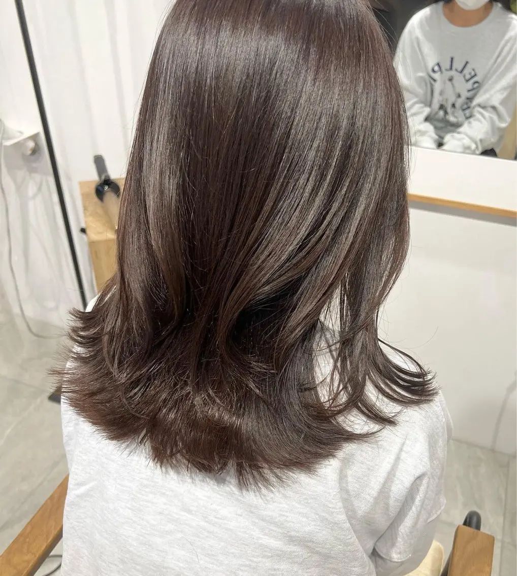 ミディアム ミディアムレイヤー レイヤーカット 髪質改善ストレート Airi🪽🫧のヘアスタイル