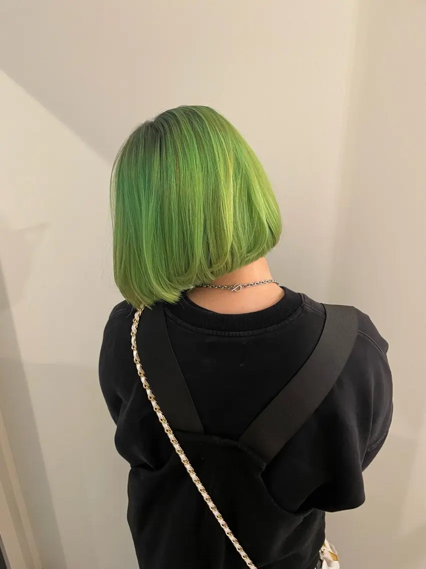 ショート カラー ブリーチ ボブ ニュアンスカラー🫧 加納のヘアスタイル