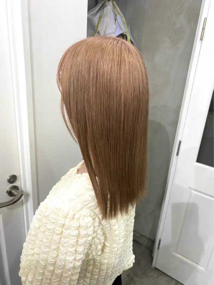 セミロング カラー 🦄垢抜けボブ特化× 暖色カラー未来🦄のヘアスタイル