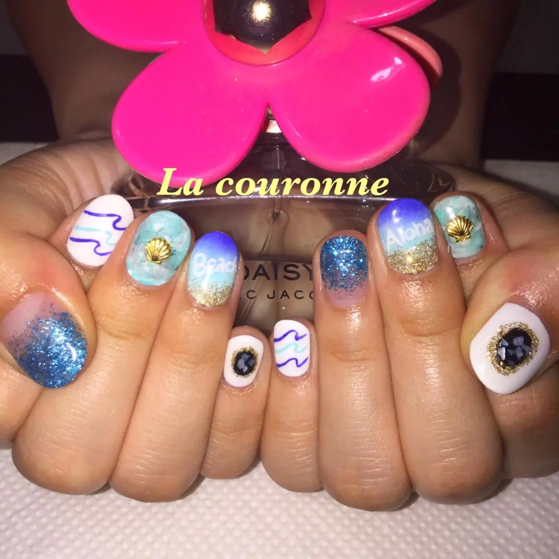 ネイル Lacouronne NATSUMIのネイルデザイン