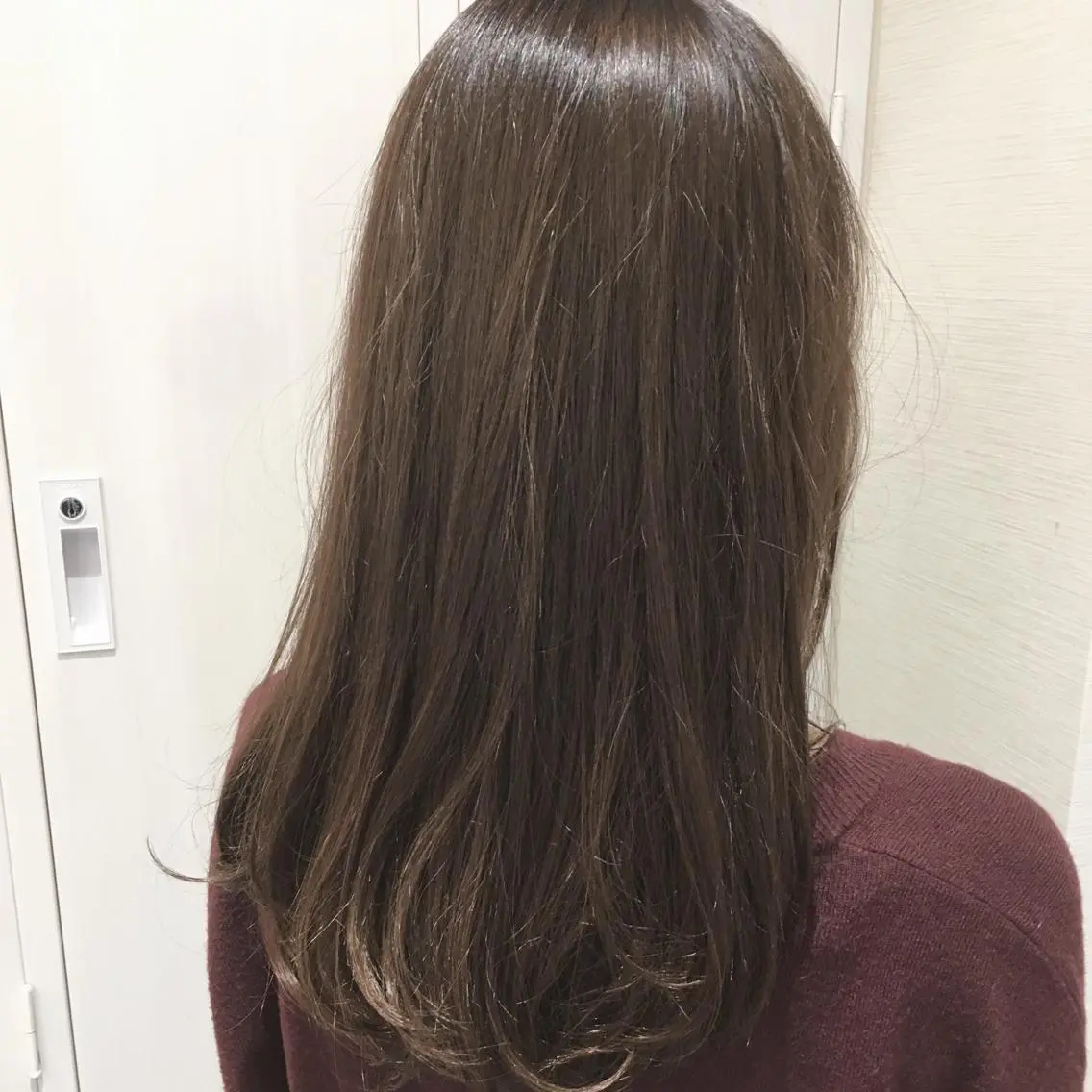 ロング カラー ショコラグレージュ グレージュ イルミナカラー 外国人風カラー 似合わせカット/ レイヤーカット/新谷のヘアスタイル
