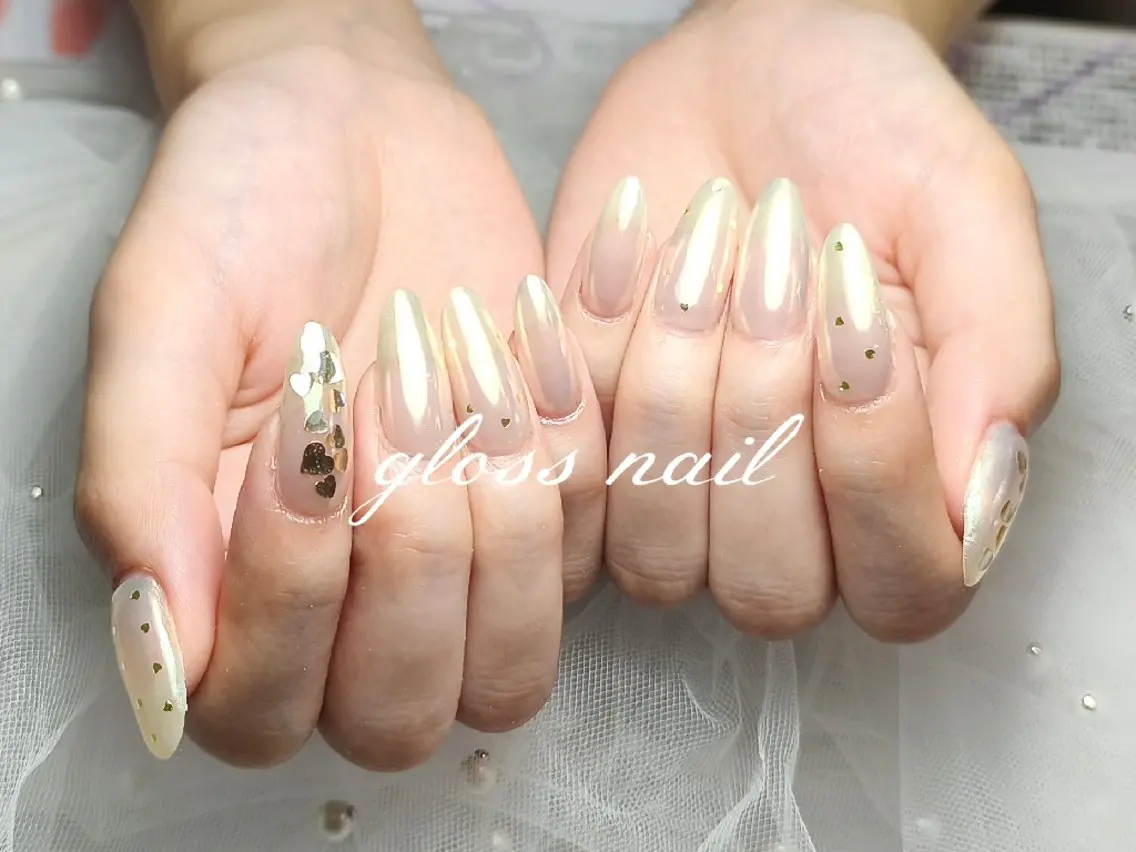 ネイル アヤカ☘️Gloss nailのネイルデザイン