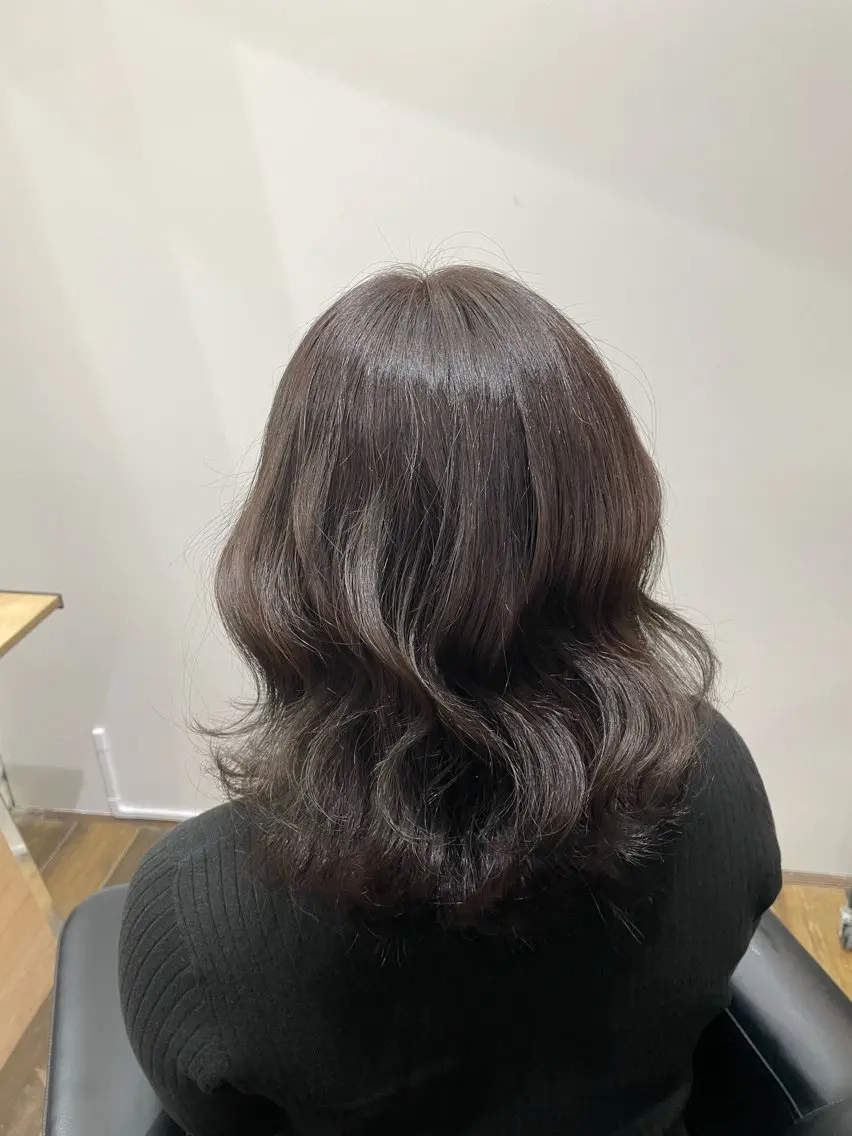 カラー ブリーチ ブリーチなしカラー ‎🤍MIU‎🤍 レイヤーカット‎🤍のヘアスタイル