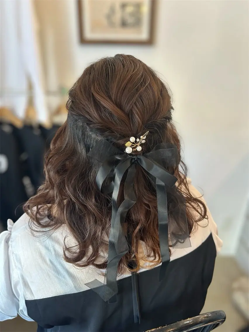 ミディアム ヘアアレンジ 岩村 夏姫のヘアスタイル