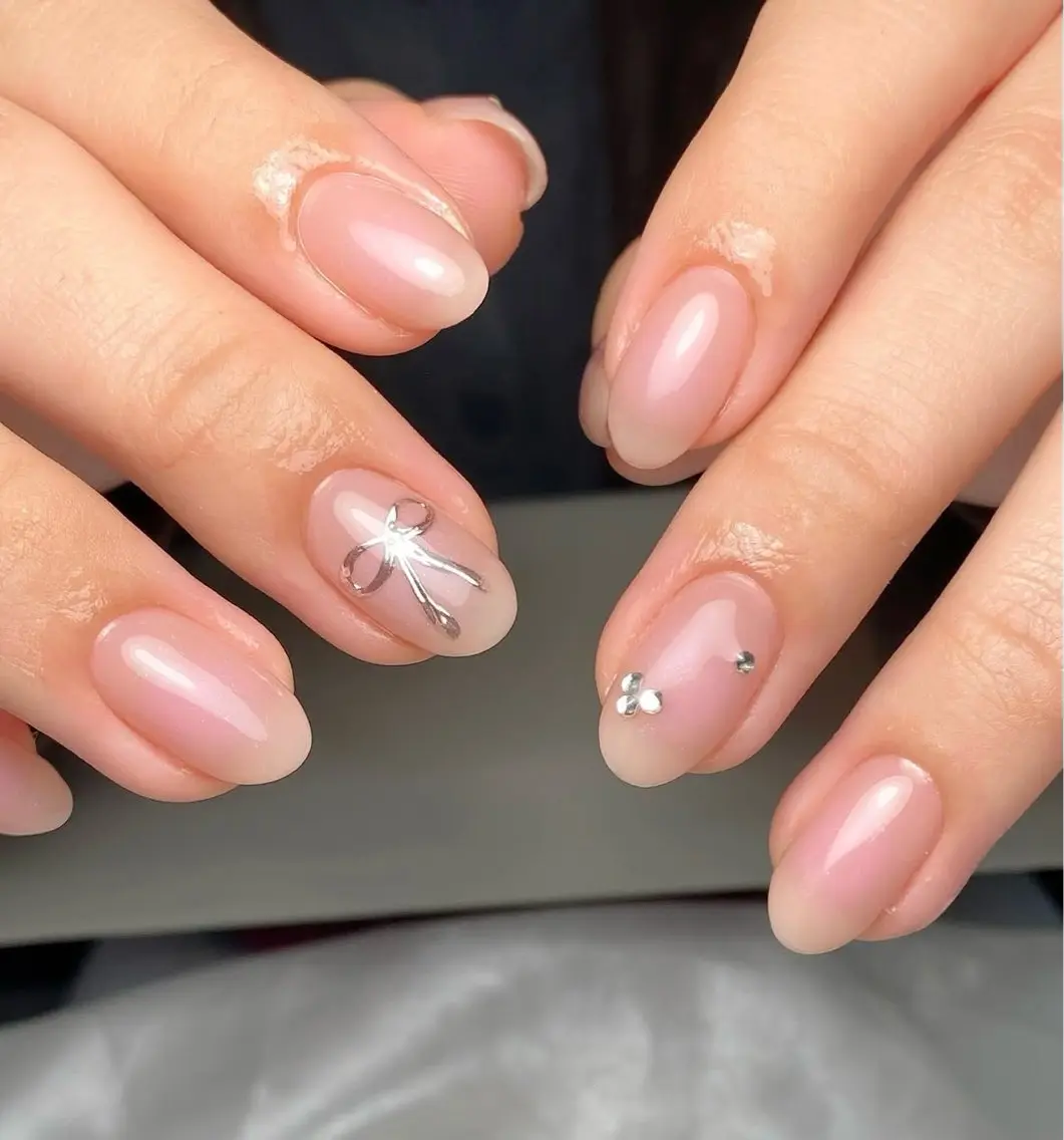 （オフあり)【モデル様募集】シンプルデザインネイル🌟オフ無料🌟の写真