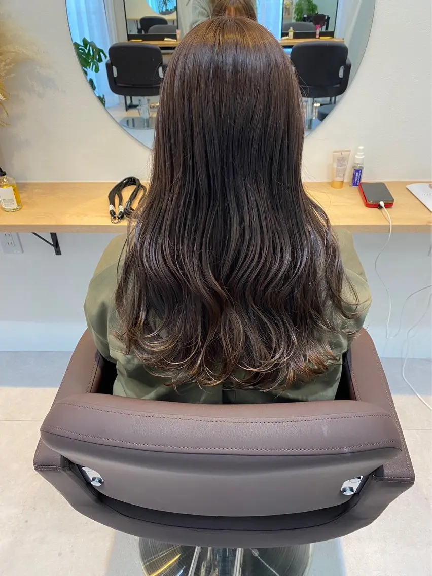 ロング カラー ブラウンカラー moro 丁寧なカウンセリングのヘアスタイル