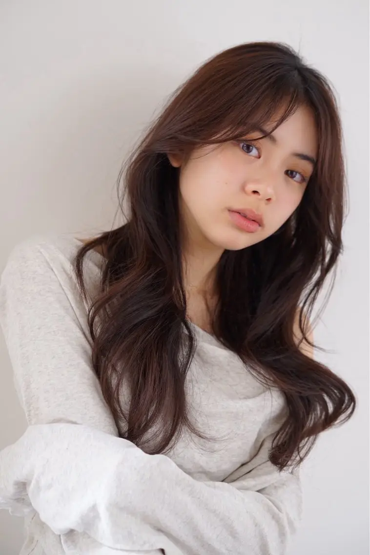 ロング カラー パーマ ヘアアレンジ 韓国風ヘア カット ヘアカラー トリートメント 髪質改善ストレート✨ パーマヘア✨YUKIのヘアスタイル