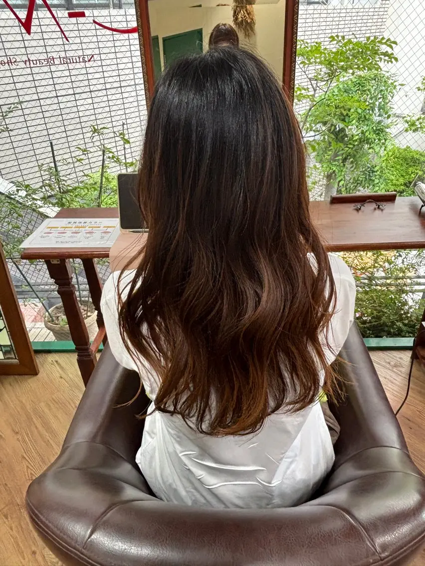 ロング カット . kanokoのヘアスタイル