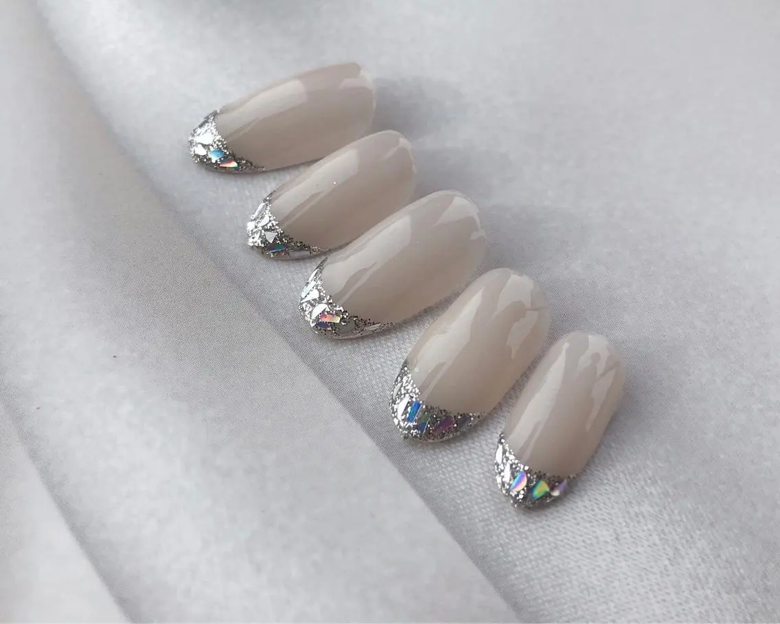 ネイル フレンチネイル ガラスフレンチ ハンドネイル saki_ nail heronのネイルデザイン