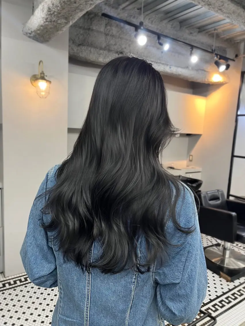 ロング カラー グレージュ オリーブグレージュ オリーブグレー カット ヘアカラー トリートメント ヘアセット 韓国ヘア🫧 KAZUTOのヘアスタイル