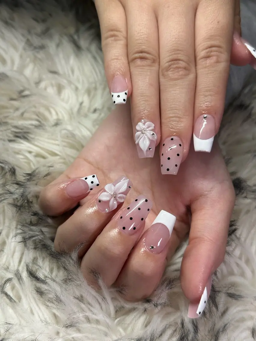 ネイル ハンドネイル nes.nail★ AYANOのネイルデザイン