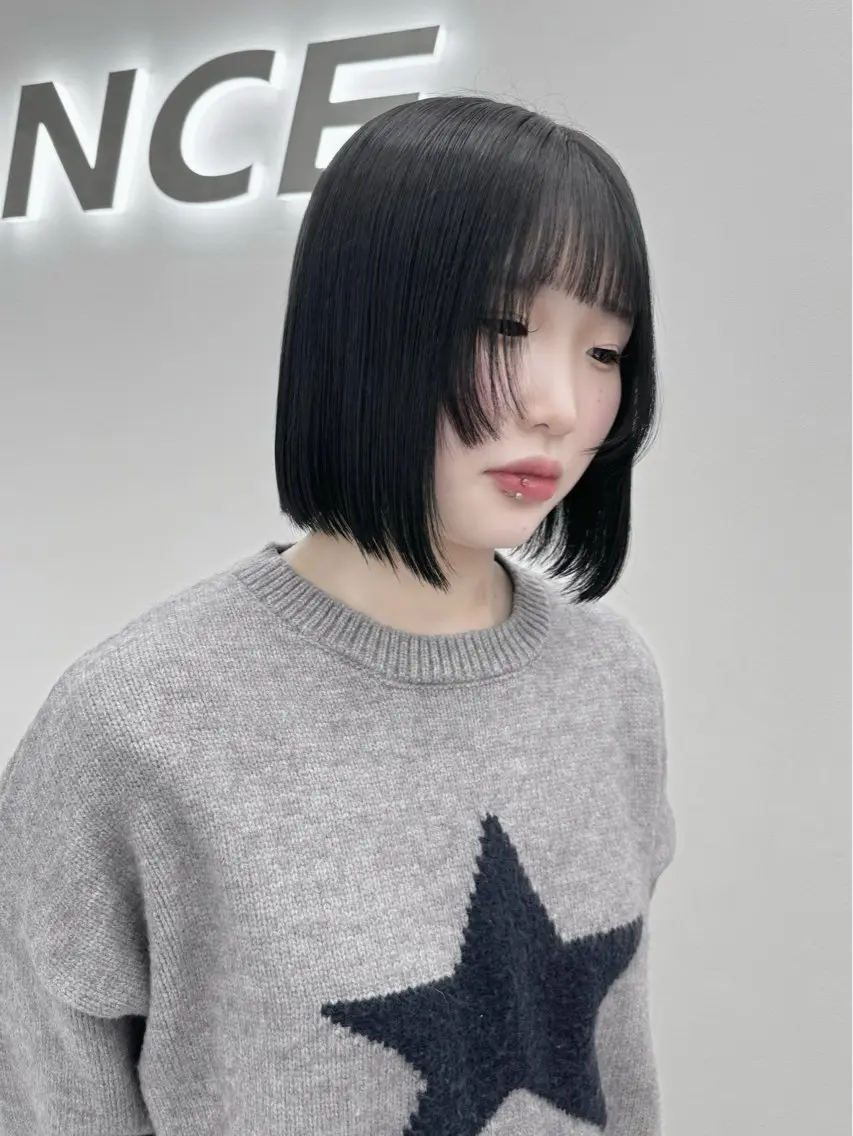 ショート カラー ヘアアレンジ カット 縮毛矯正 トリートメント ヘアセット 縮毛矯正🤍 ボブ/ HIKARIのヘアスタイル