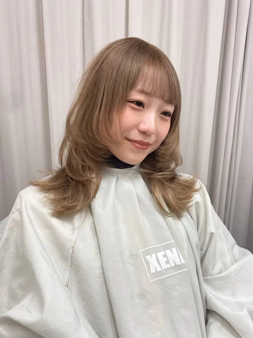セミロング ヘアカラー XENA 渋谷店のヘアスタイル