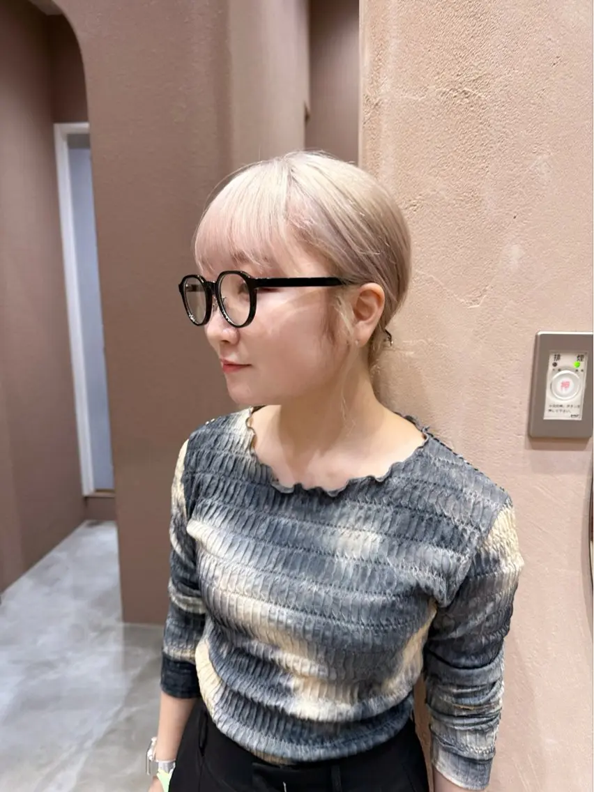 ショート カラー 越後 遥/ 透明感カラー🪞🤍のヘアスタイル