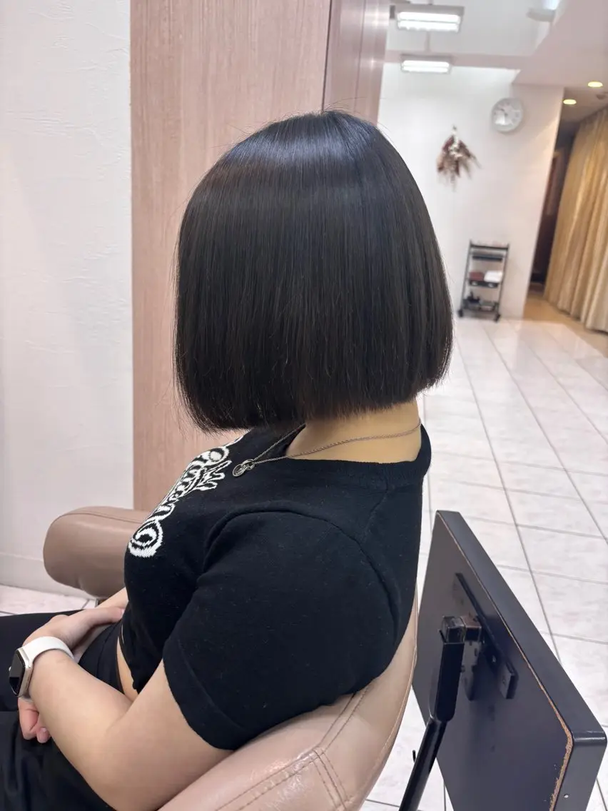 ショート カラー 縮毛矯正 🍒Ash国立 阿部妃南🍒のヘアスタイル