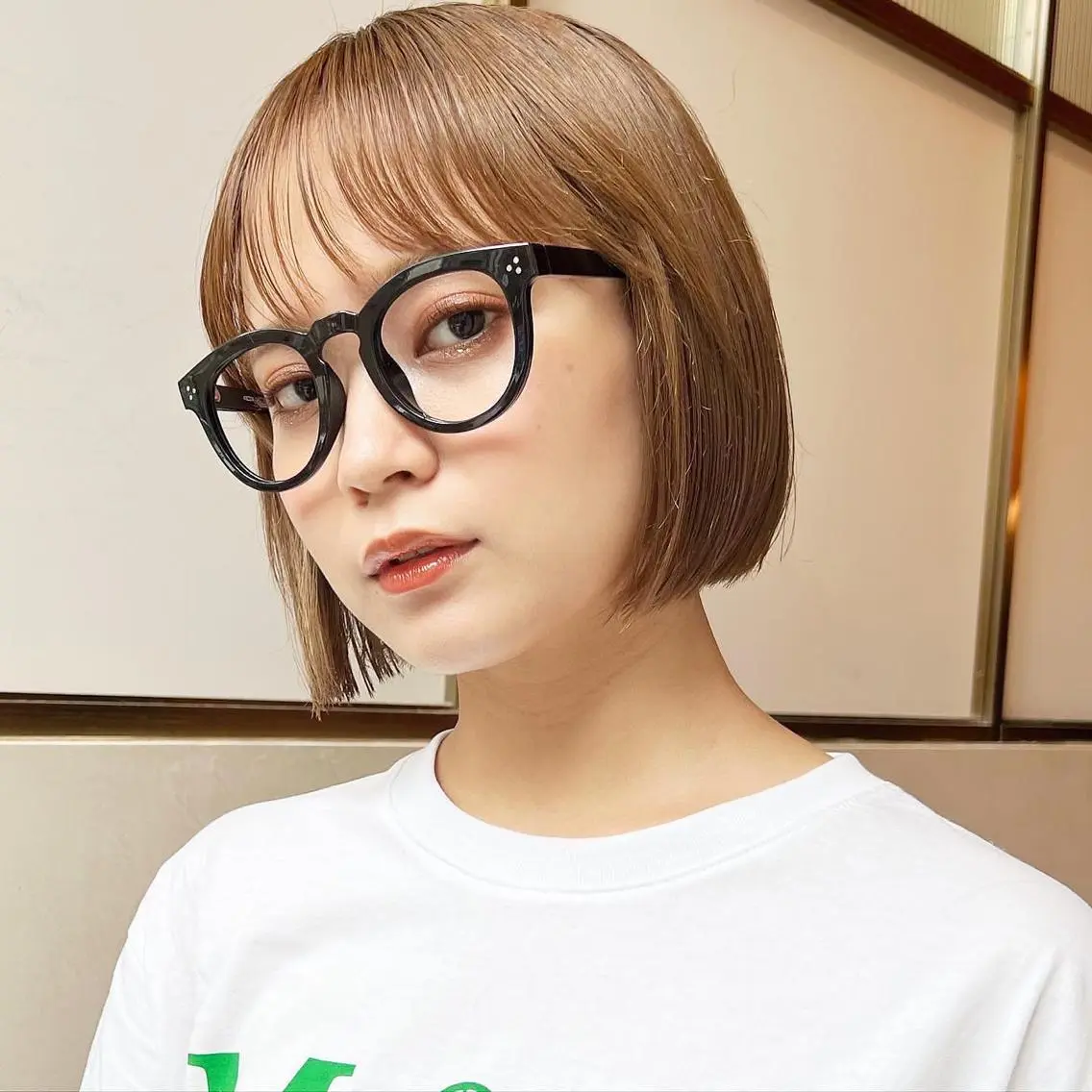 ショート カラー ベージュカラー 透明感カラー グレージュ ボブ カット ヘアカラー トリートメント レイヤー専門家 ダブルカラー修のヘアスタイル