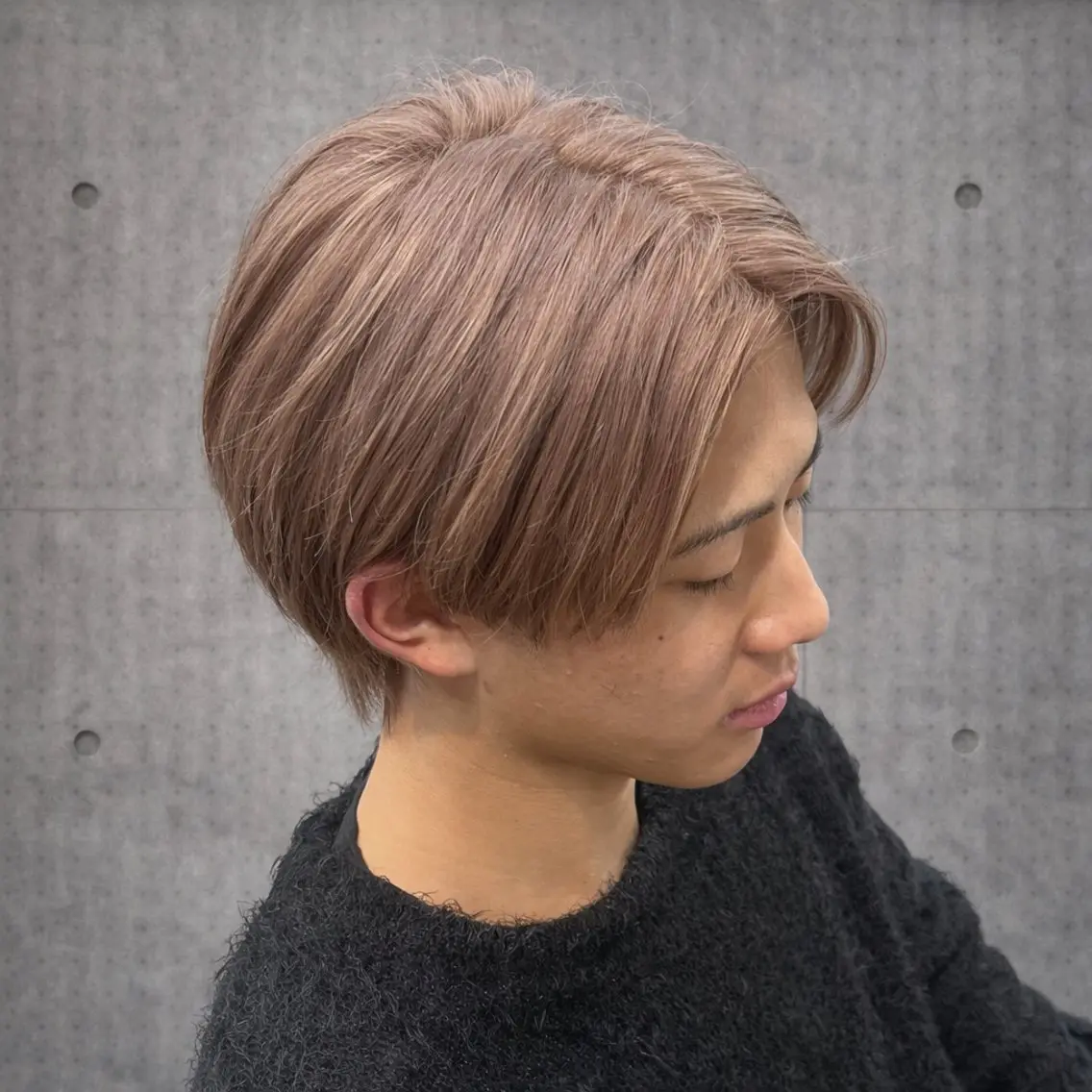 ショート カラー メンズ メンズブリーチ メンズハイライト メンズハイトーン ブリーチ ケアブリーチ ヘアカラー トリートメント ヘアセット ✨ブリーチ支持No1 複雑履歴修正/舘岡のヘアスタイル