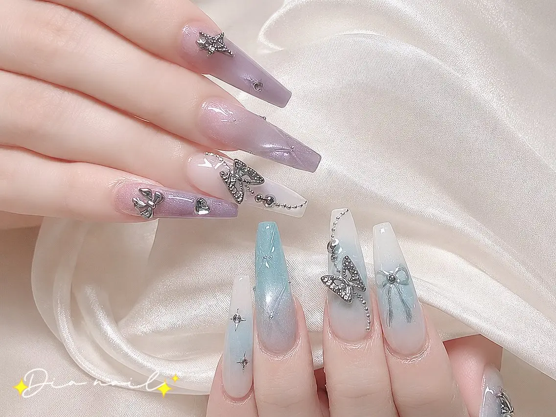 ネイル フットネイル 韓国ネイル レース マグネットネイル ニュアンスネイル ハンドネイル Dia nail サロンのネイルデザイン