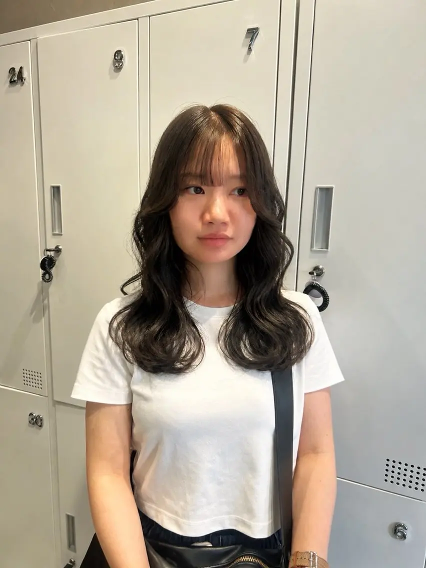 ミディアム kaho/ 透明感カラー🫧のヘアスタイル