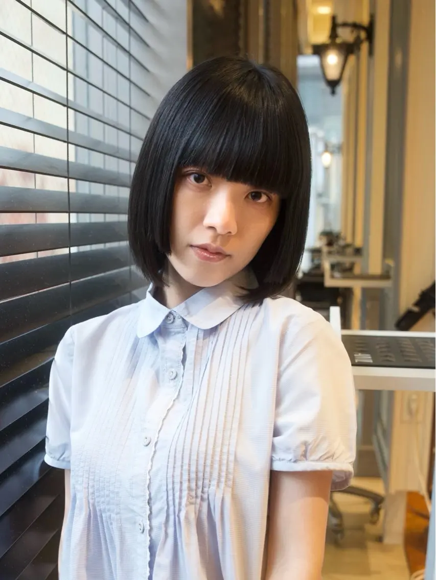 ミディアム 梅本 佳容子のヘアスタイル