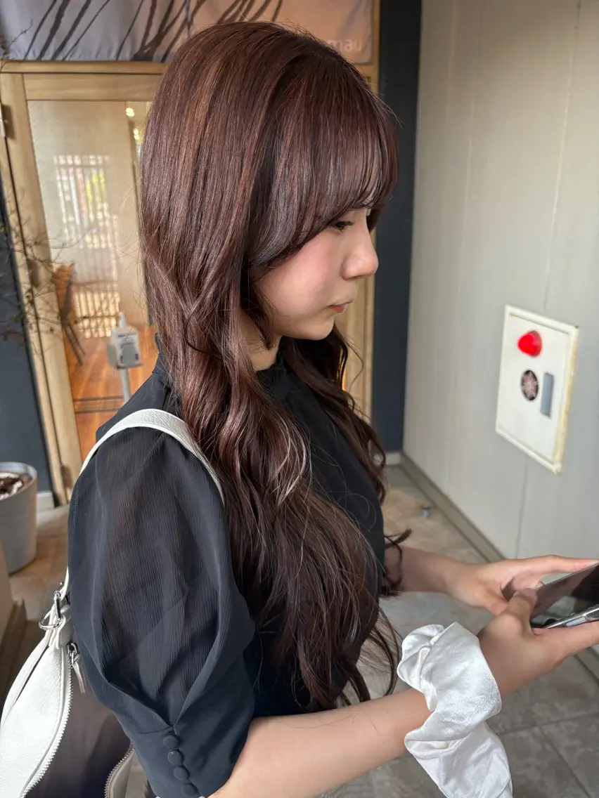 ロング ヘアカラー 岩松 わかばのヘアスタイル