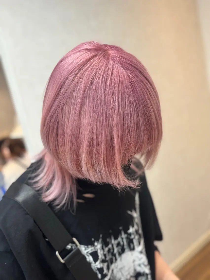 ミディアム ヘアカラー トリートメント GLOSS 心斎橋 山上のヘアスタイル