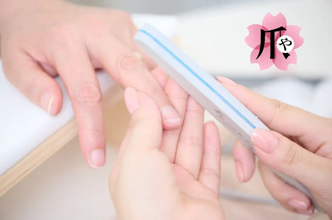 色が塗れない方に♪【ハンド】ネイルケアのみ(磨きあげまで)の写真
