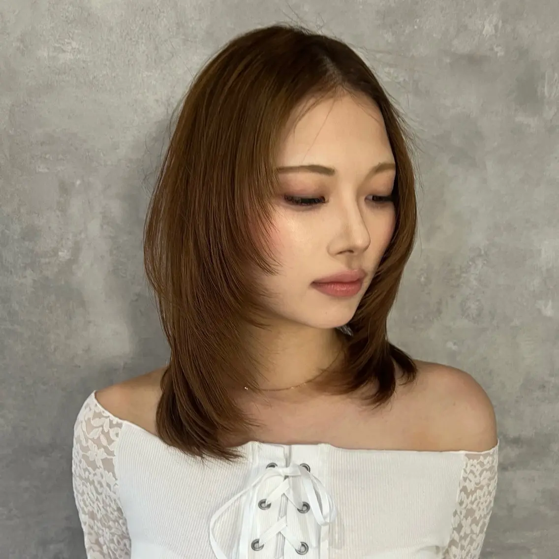 ミディアム ミディアムレイヤー ハッシュカット レイヤーカット カット Noa/ハッシュ カット/レイヤーのヘアスタイル