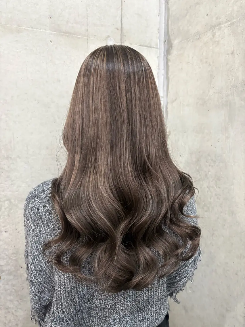 カラー ハイライトカラー ヘアカラー Trip/ AYUのヘアスタイル