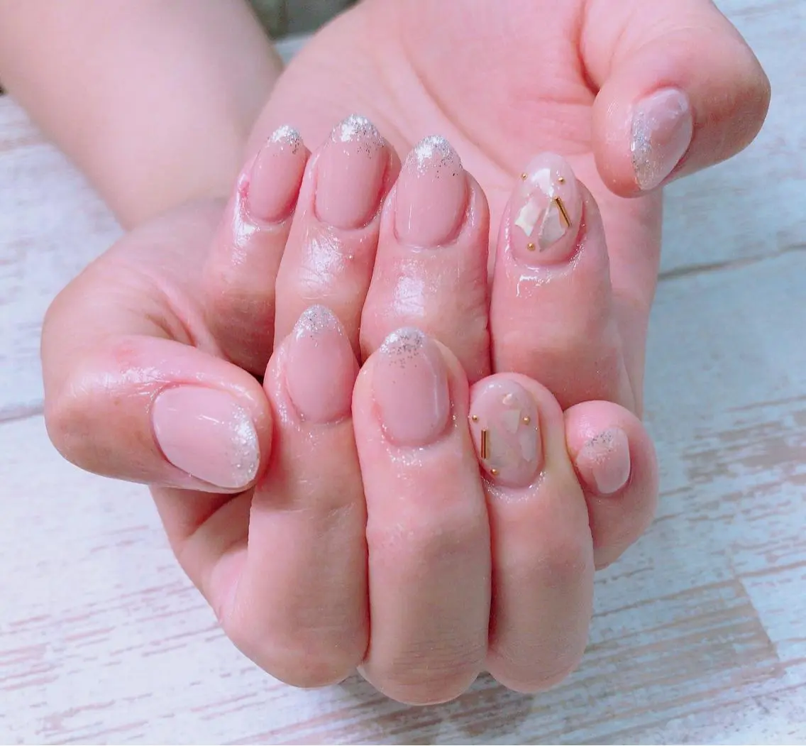 ネイル キラキラネイル ラメ(グリッター) Lino+ ネイル&よもぎ蒸しのネイルデザイン