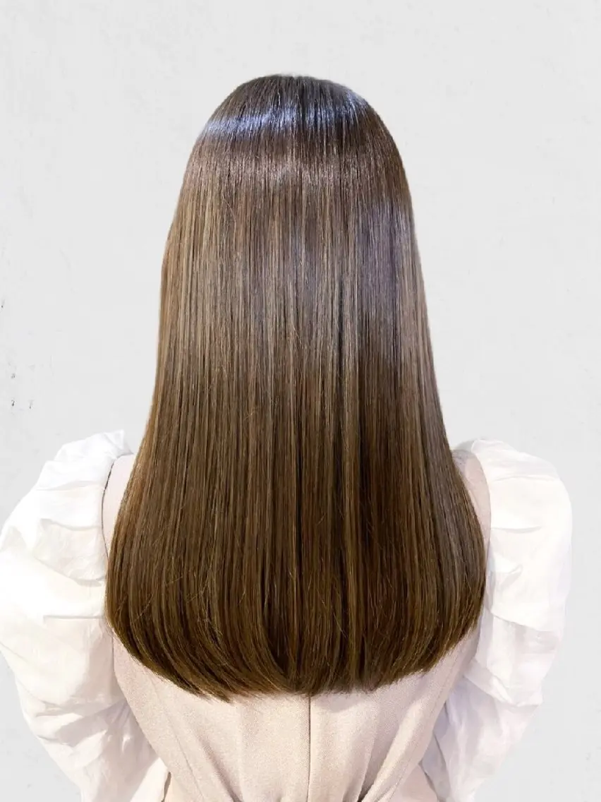 ロング 川崎 智加のヘアスタイル