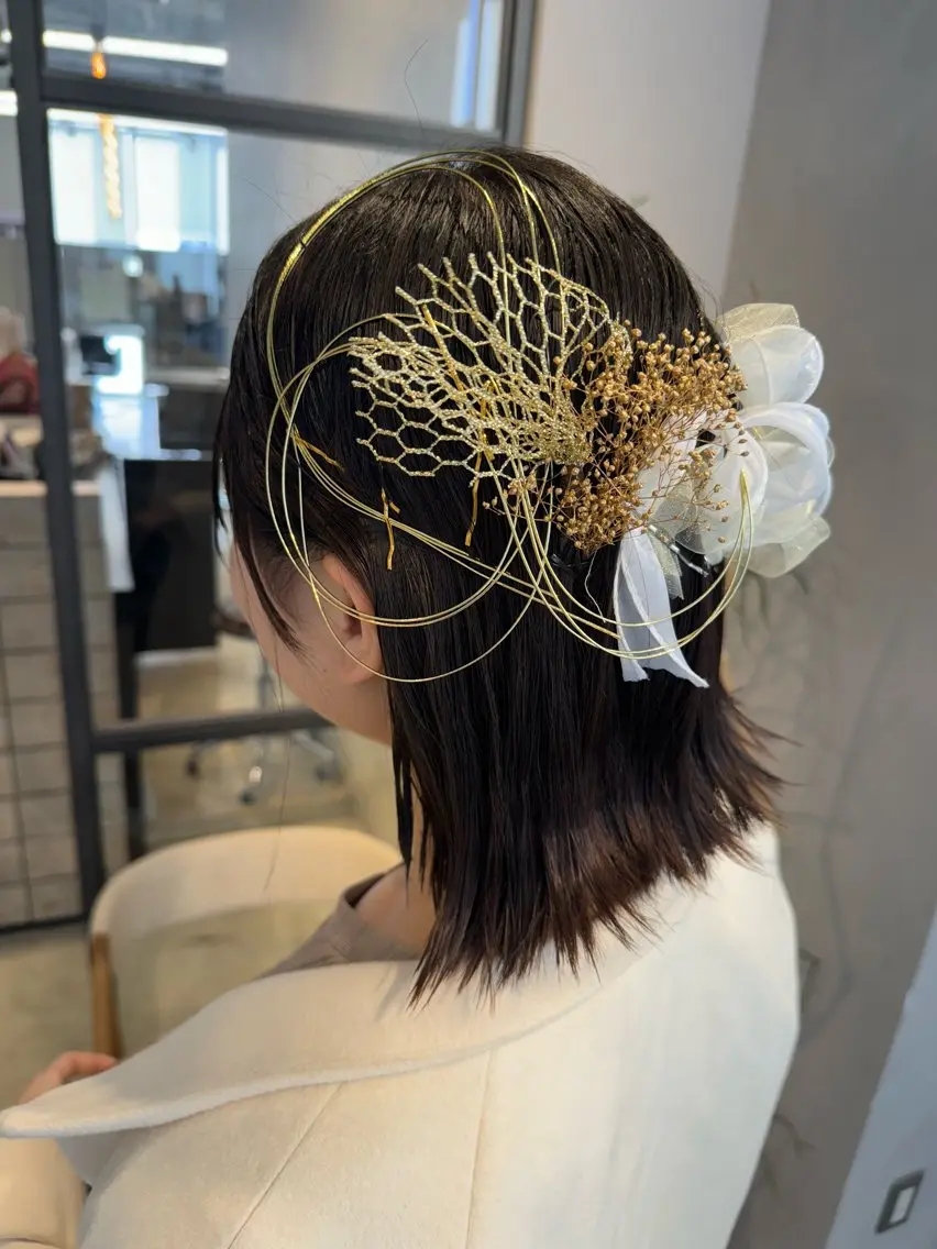 ミディアム 卒業式のヘアスタイル ヘアセット 透明感カラー✨艶髪 制作🌱山根あゆみのヘアスタイル