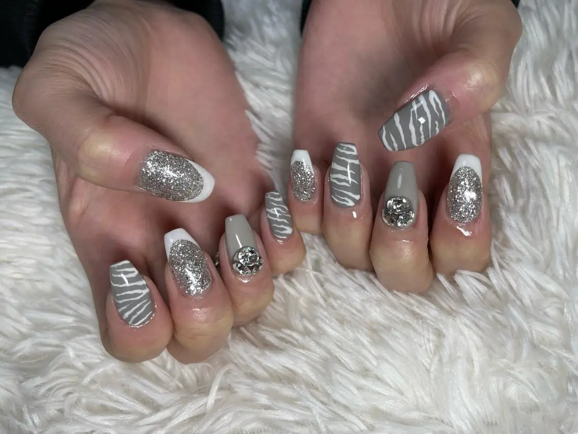 ネイル ハンドネイル R’s nailのエステ・リラクイメージ
