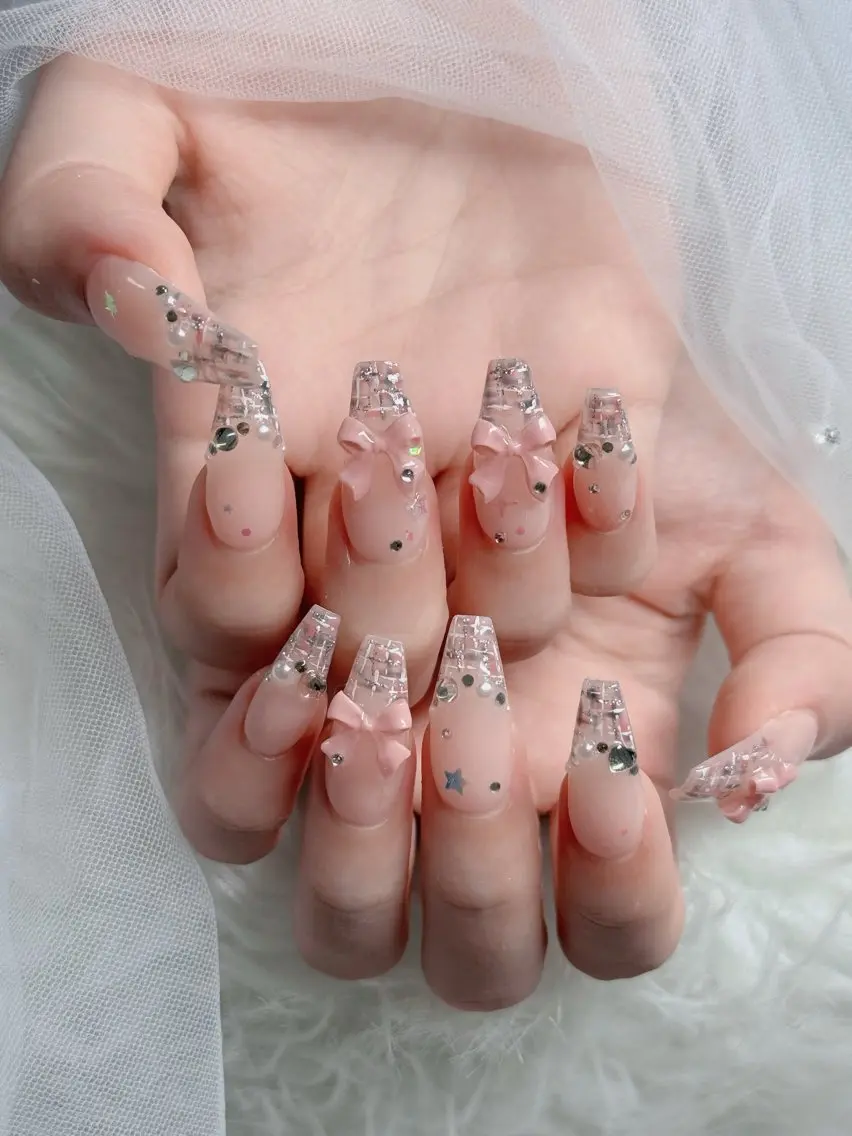 ネイル フレンチネイル ジェルネイル ガラスフレンチ ハロウィン ハート ハンドネイル H.baby Nail Salonのネイルデザイン