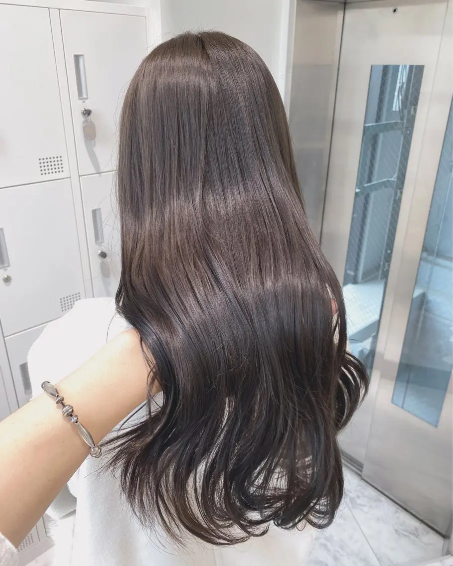セミロング カラー ヘアアレンジ ベージュカラー ブリーチ ブラウンカラー 透明感カラー ダブルカラー 赤み消し🫧韓国ヘア 🫧藤岡誠也のヘアスタイル