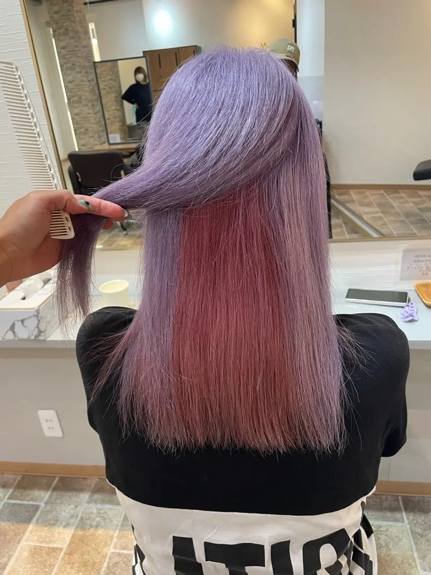 セミロング カラー ラベンダーカラー ピンクカラー ヘアカラー YUI/ ブリーチカラー🌷のヘアスタイル