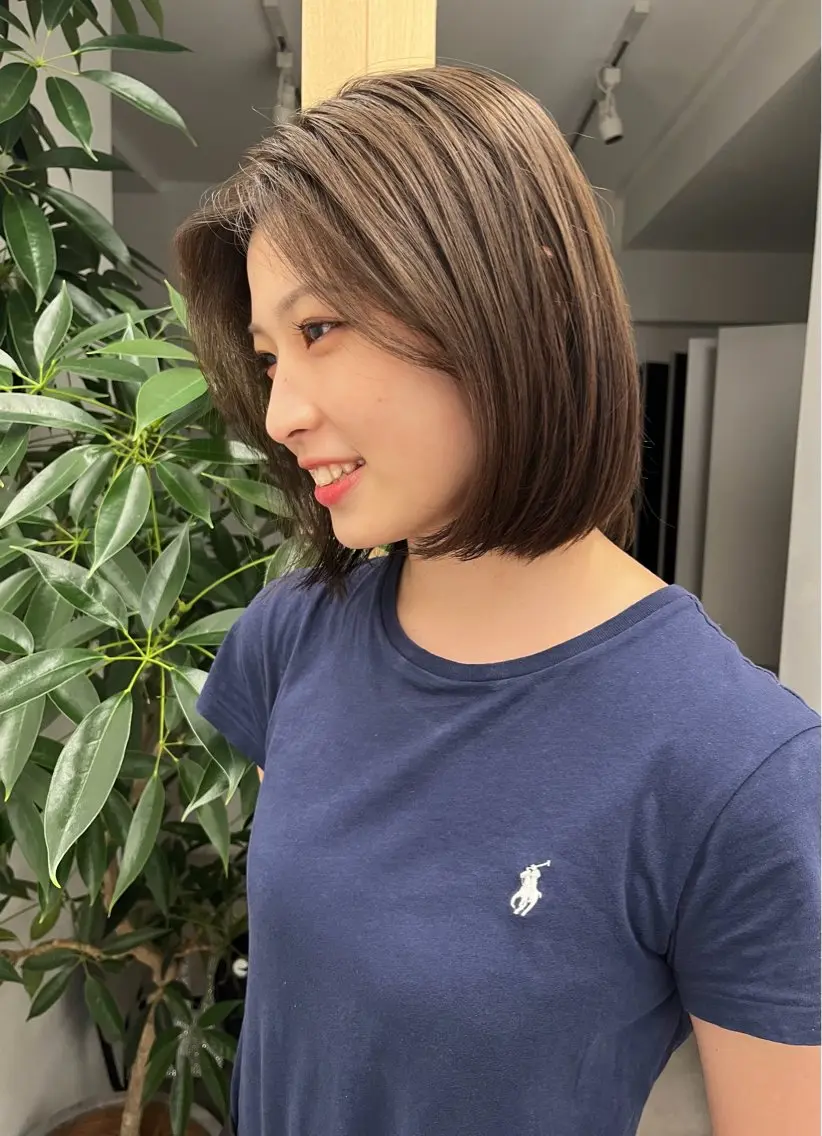 ショート カラー ブリーチ ダブルカラー ヘアカラー トリートメント 赤み消しカラー/ ナチュラル/トモキのヘアスタイル