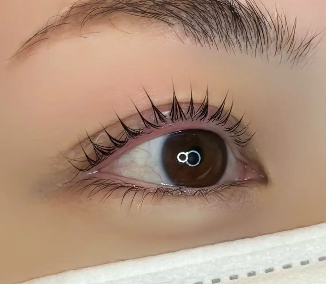 マツエク・マツパ パリジェンヌラッシュリフト マツパ ME-ME kiriの眉毛・アイブロウイメージ