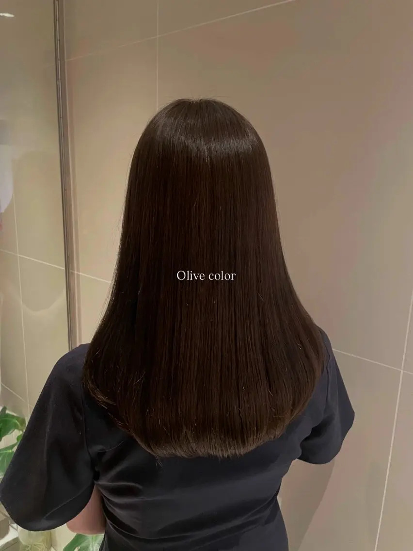 セミロング カラー ベージュカラー オリーブカラー カット ヘアカラー トリートメント レイヤー/縮毛矯正 🪄chihiroのヘアスタイル