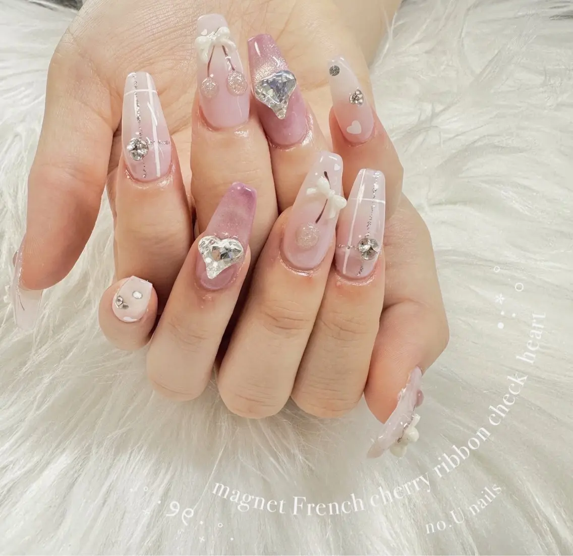 ネイル フラッシュネイル ハート 韓国ネイル ラメ(グリッター) リボン ハンドネイル no.U nailsのネイルデザイン