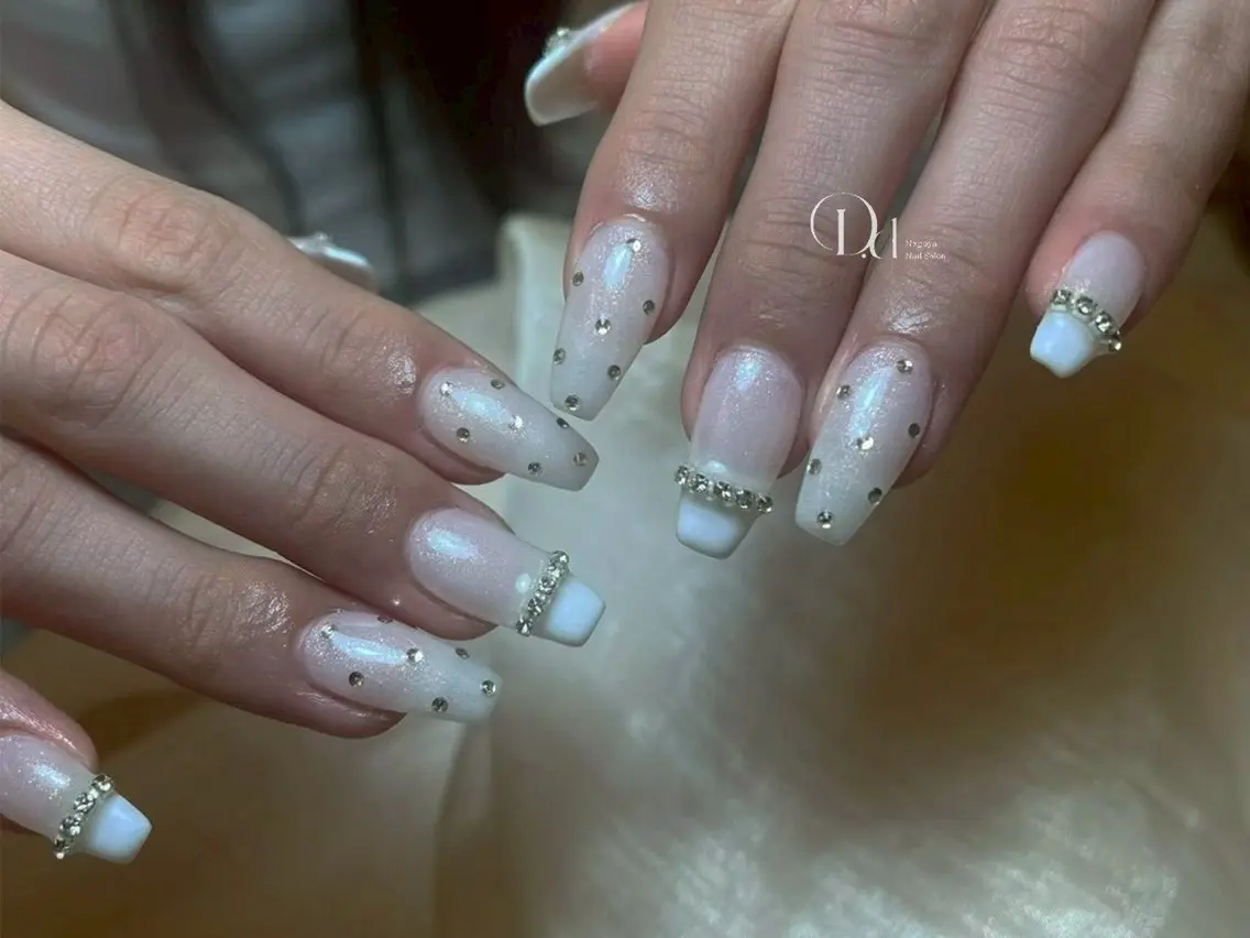 ネイル D.d nail Shiori🌼🌈のネイルデザイン