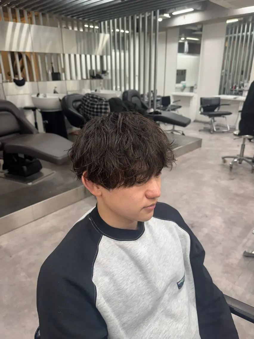 ショート パーマ テーパーフェード TE$⚡️HINのヘアスタイル