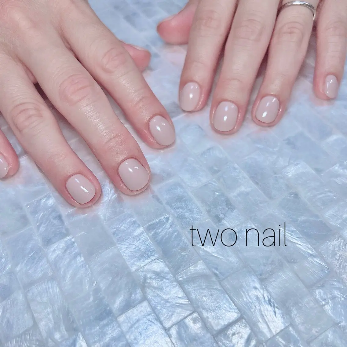 ネイル ネイルチップ ホワイト ハンドネイル two nailのネイルデザイン