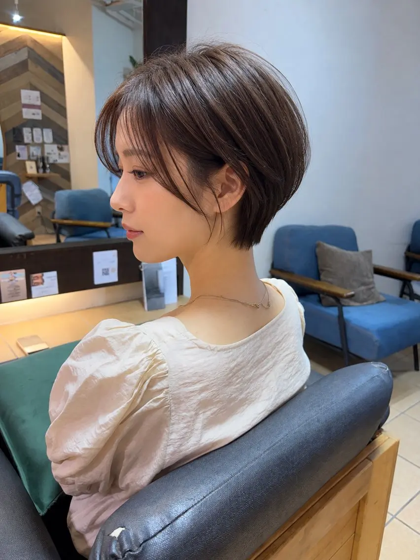 ショート ボブ 顔周りカット 髪質改善 韓国風ヘア 酸性ストレート カット ボブカット艶髪 矯正濱川響太のヘアスタイル
